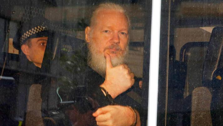 Julian Assange punto a favor