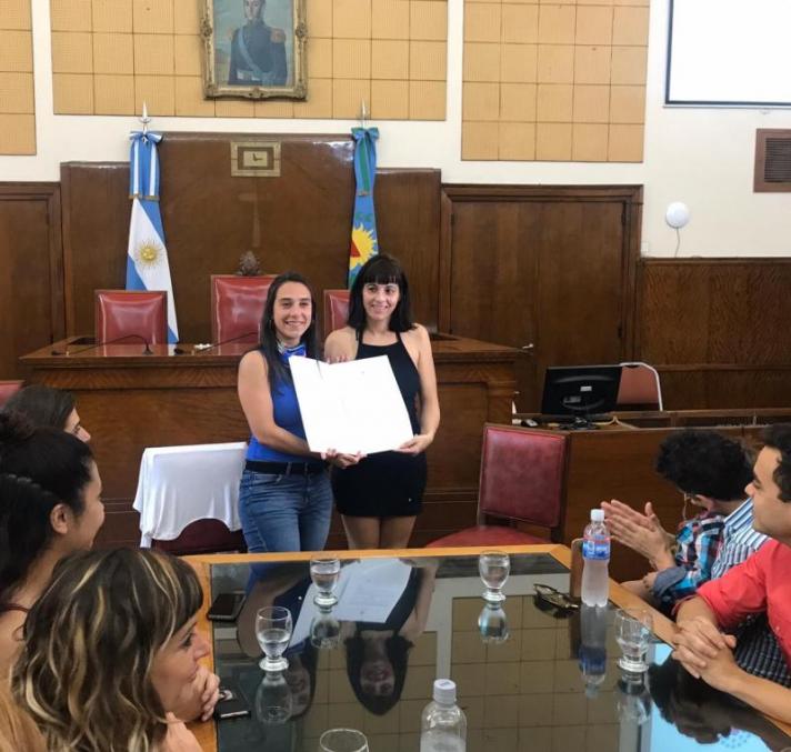 Mariana “Cumbi” Bustinza recibió un reconocimiento en el HCD