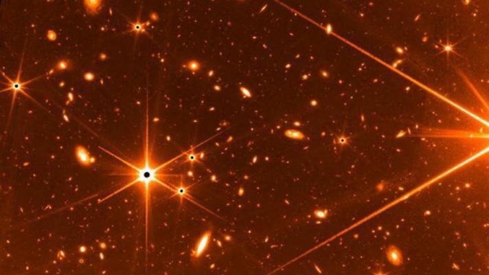 El telescopio James Webb ofreció un primer vistazo del origen del universo