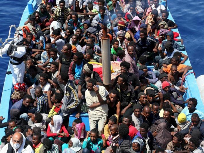 La crisis humanitaria que afecta a migrantes, refugiados y solicitantes de asilo