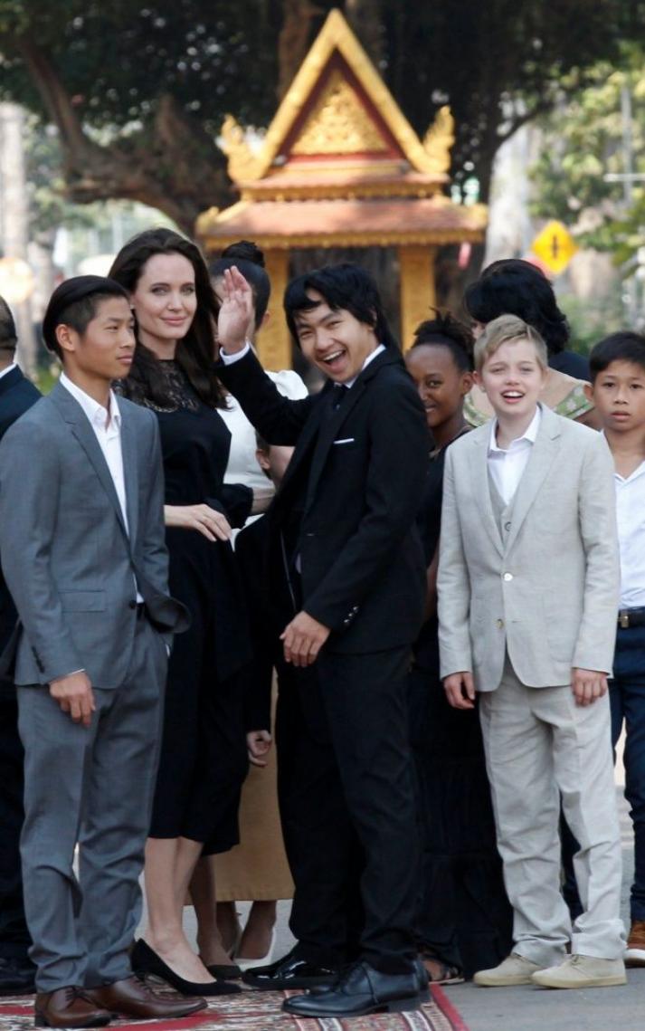 Angelina Jolie estrenó su película en Camboya