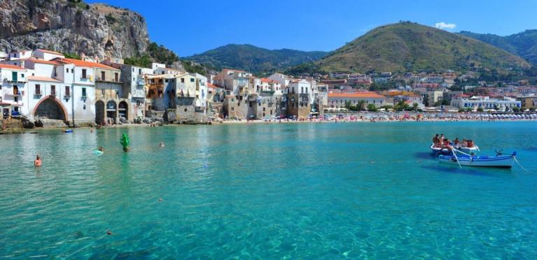 Cefalú- Etna la belleza de la costa italiana