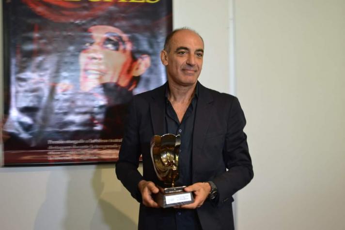 Mauricio Dayub recibió el Premio José María Vilches