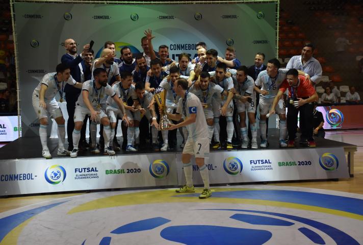 La Selección Argentina de Futsal venció a Brasil en la final 