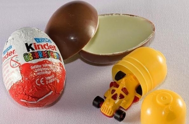 Tras retirar lotes de "huevos Kinder" con salmonella, cerró la fábrica belga de Ferrero